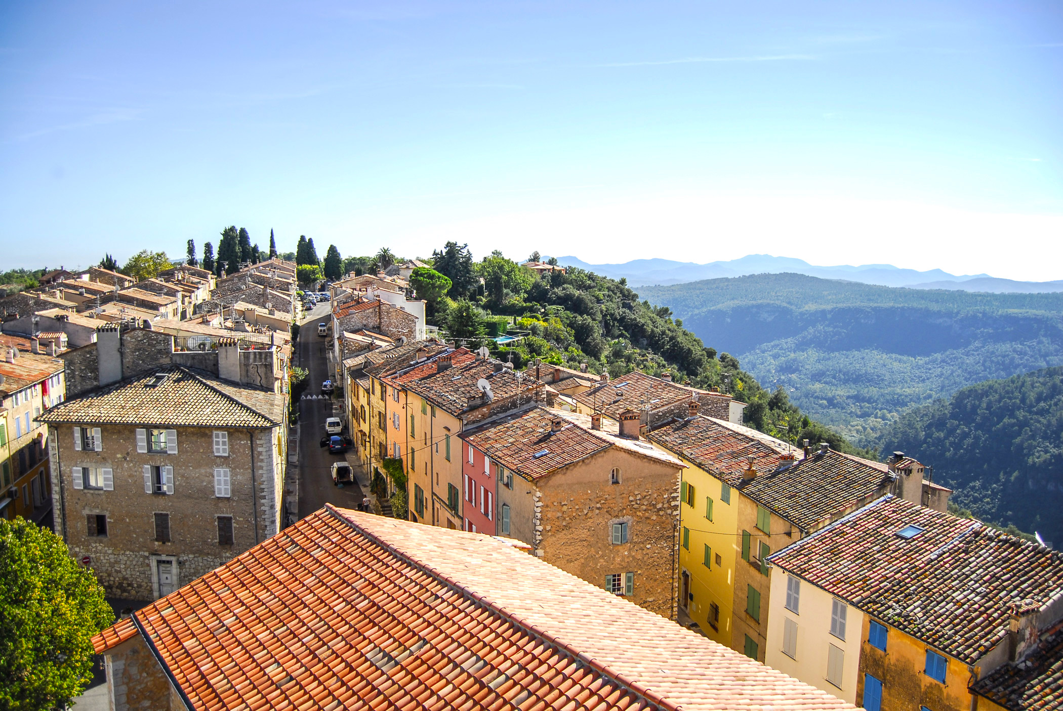 Saint-Cézaire-sur-Siagne village perché gorges de la Siagne conciergerie Airbnb