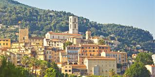 Grasse capitale du parfum Côte d'Azur conciergerie Airbnb location saisonnière