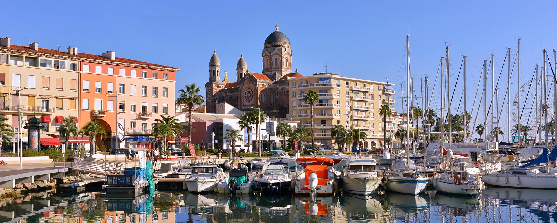 Saint-Raphaël port vue mer location saisonnière Airbnb Estérel